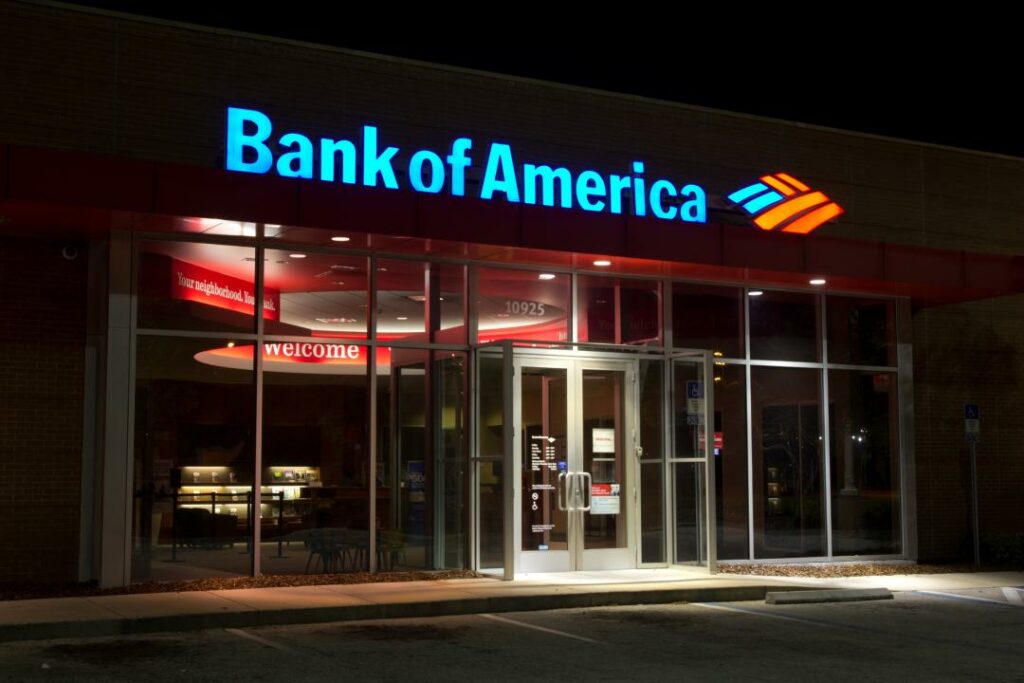 Чистая прибыль Bank of America выросла на 28%