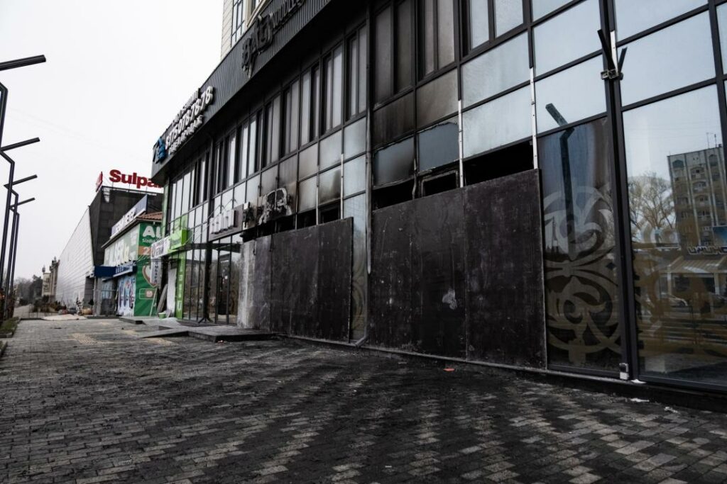 Погибшим в ходе беспорядков простят кредитные долги