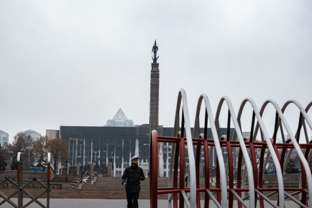 Оппозиция вместо радикалов