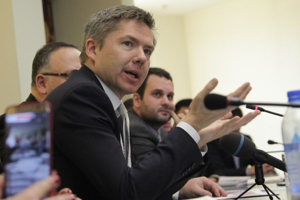 «Кселл» впервые выпустит облигации на 50 млрд тенге