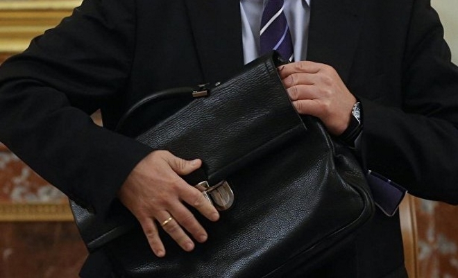 В 2018 году запустят пилотные проекты по новой системе оплаты труда госслужащих