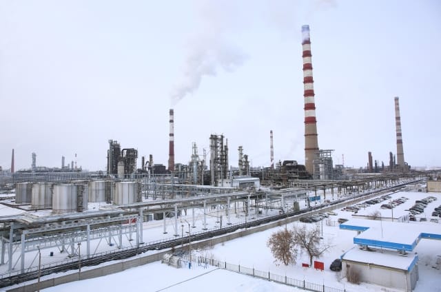 Возгорание на ПНХЗ: инцидент не повлияет на наличие топлива на АЗС