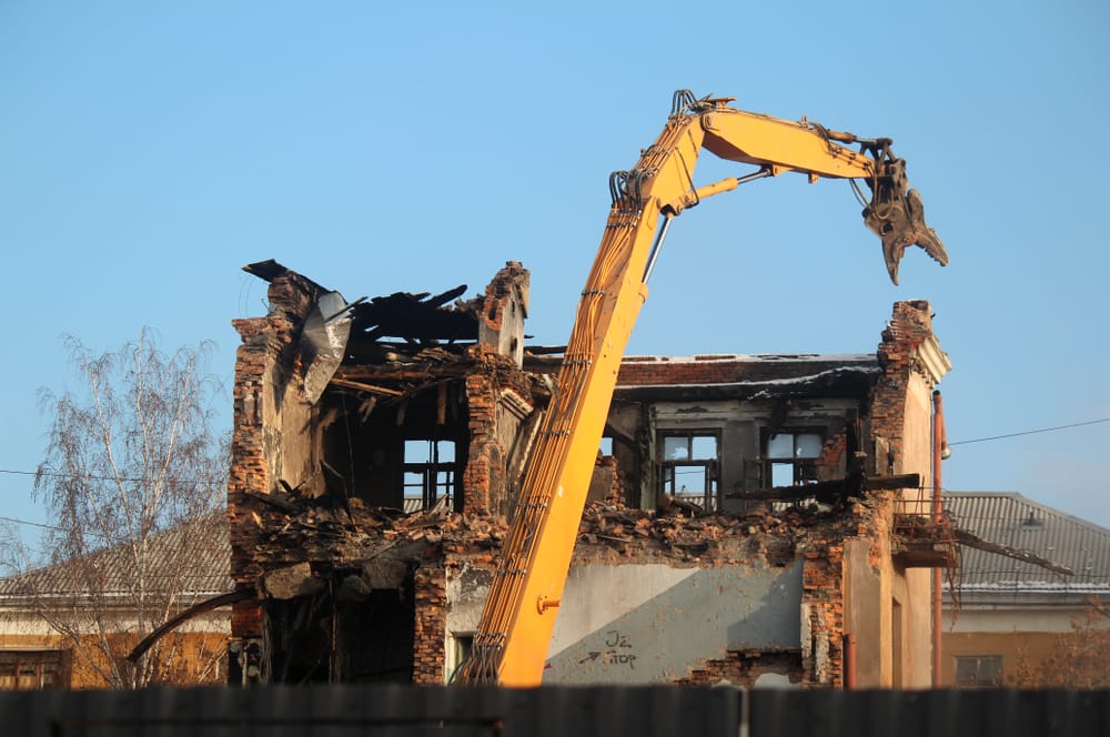 Назарбаев: «Надо сносить старые дома, а землю отдавать бизнесу»