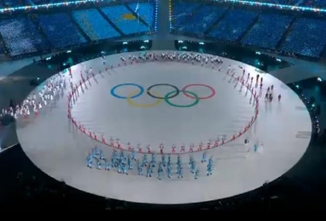 Сборная Казахстана прошла на параде атлетов на Играх в Пхенчхане