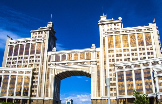 РД «КазМунайГаз» сократила капитальные вложения на 3%