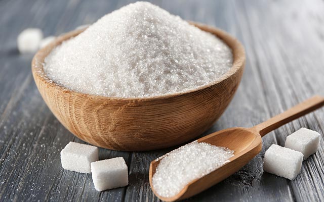 Казахстан вводит запрет на экспорт сахара до конца лета и попросит Россию удвоить квоту на импорт, чтобы не допустить очередного дефицита