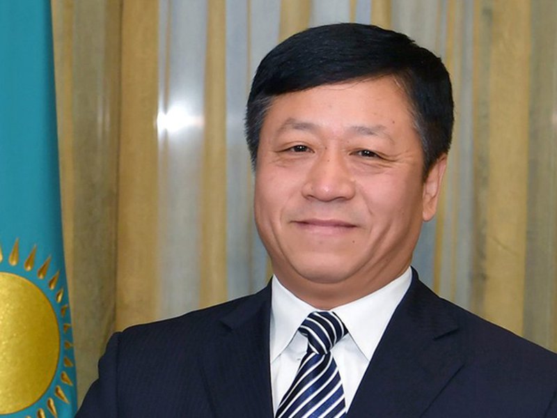 Посол КНР в РК надеется на завершение сделки по покупке CEFC 51% в KMGI