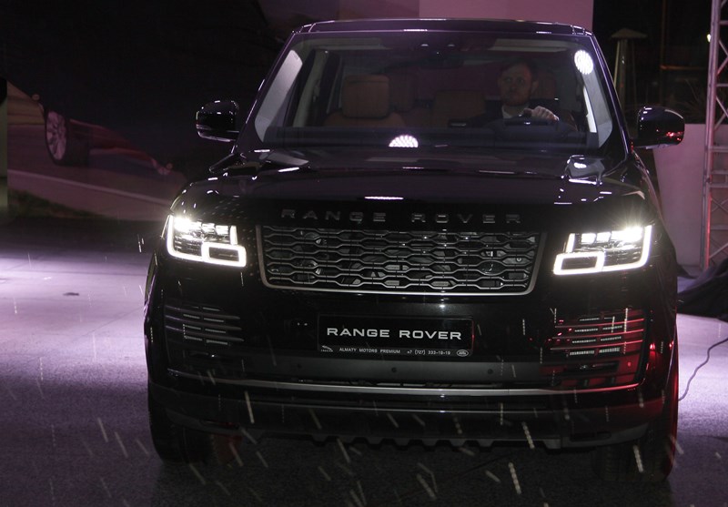 В Алматы представили обновленные Range Rover и Range Rover Sport