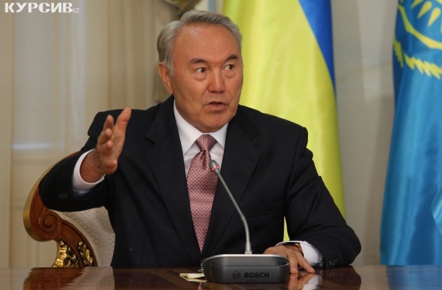 Назарбаев считает строительство нового НПЗ главной задачей в нефтяной отрасли