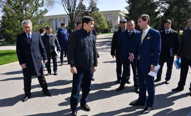 Байбек поручил вернуть землю «Атакента» в коммунальную собственность города