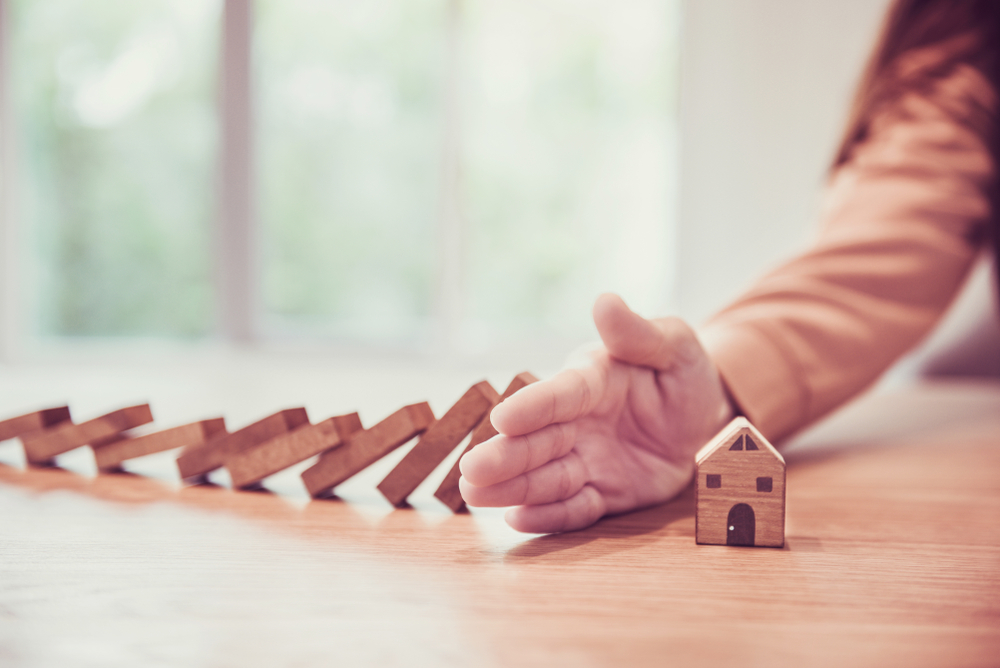 Страховые компании выплатили казахстанцам более 3 млрд тенге за 2 месяца