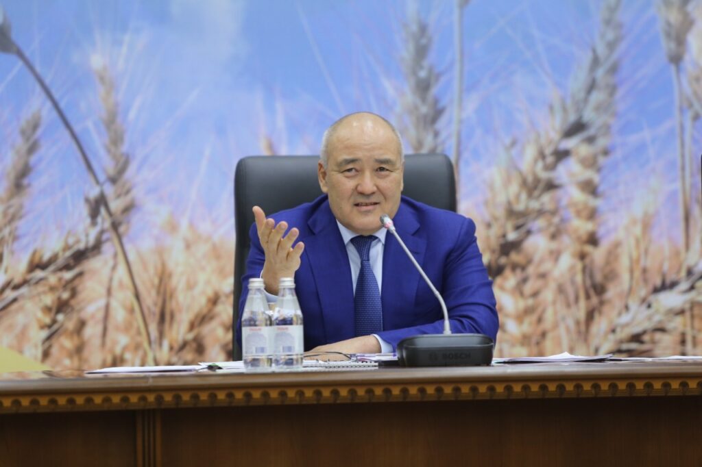 Парламент окончательно запретил аренду сельхозземель иностранцам