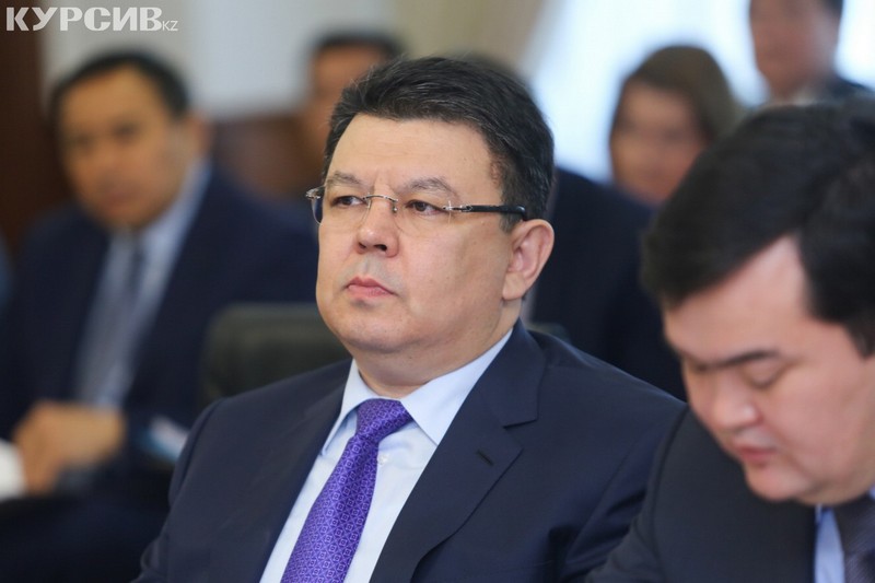 Бозумбаев: «Ситуация на рынке нефтепродуктов стабильная и дефицита на ГСМ не наблюдается»