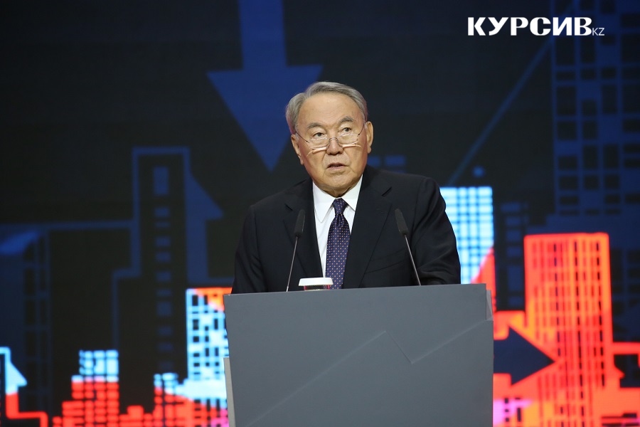 Назарбаев: Казахстан избавился от колониального прошлого в логистике