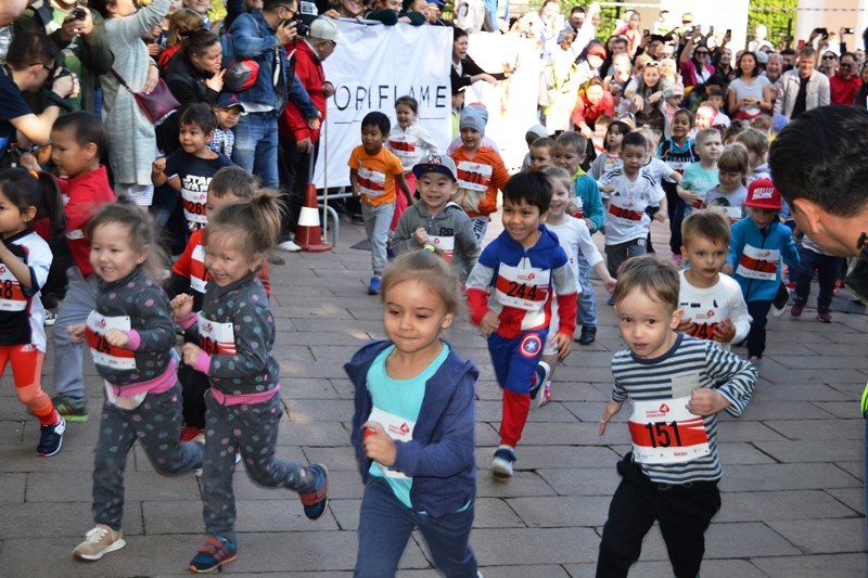 Юные алматинцы преодолели свои первые беговые метры