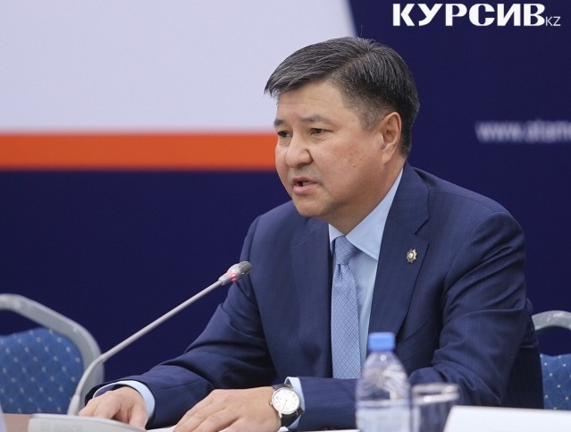 Жакип Асанов призвал судей заниматься самообразованием