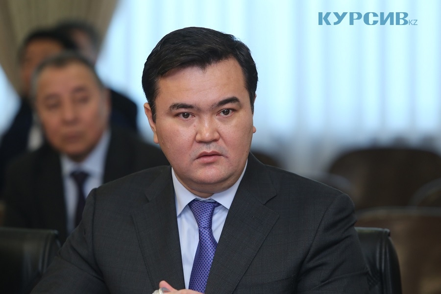 Женис Касымбек: В Казахстане ускорилось дорожное строительство