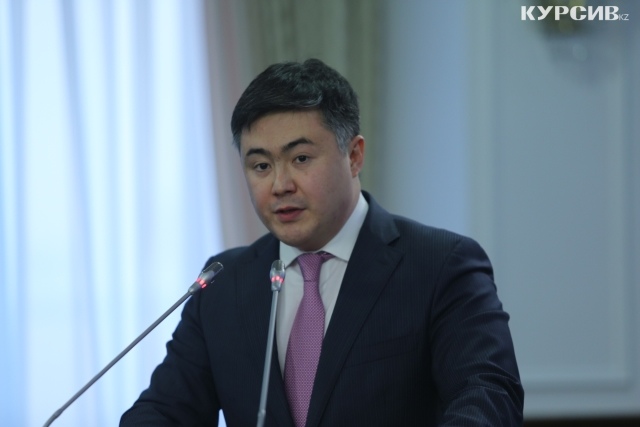 МНЭ: Решение о сделке по покупке «Казахтелекомом» акций Kcell может быть принято до конца июня
