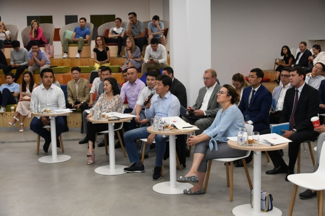 Байбек обсудил с представителями стартап-компаний актуальные вопросы развития стартап-среды