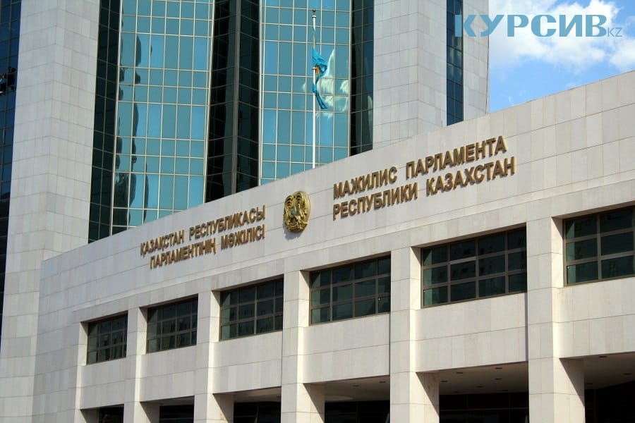 Изменения в законодательстве о рекламе одобрил мажилис