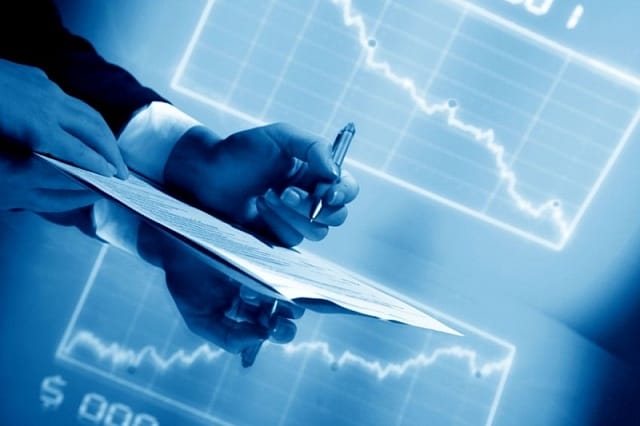 Перейти на биржевую торговлю нефтепродуктами предлагают в КМГ