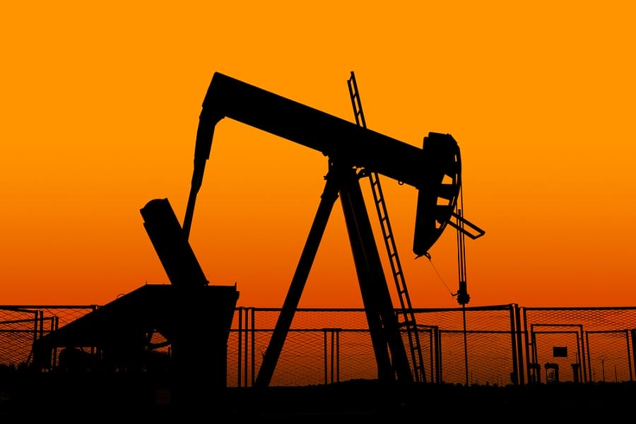 Цена нефти марки Brent выросла до $77,42 за баррель