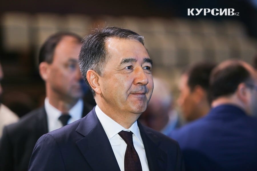 Сагинтаев потребовал активизировать строительство жилья по госпрограммам