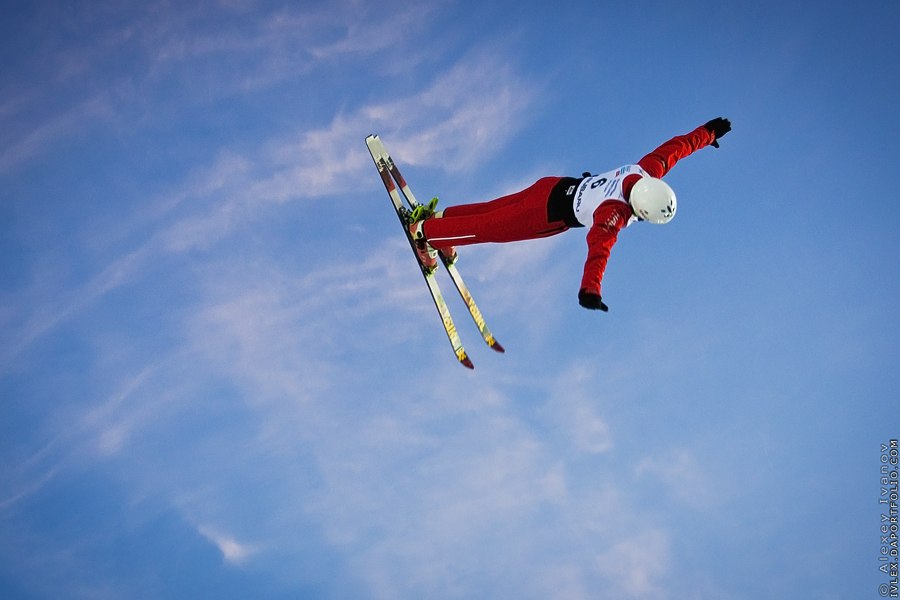 Казахстанские спортсменки завоевали две медали во фристайл-акробатике