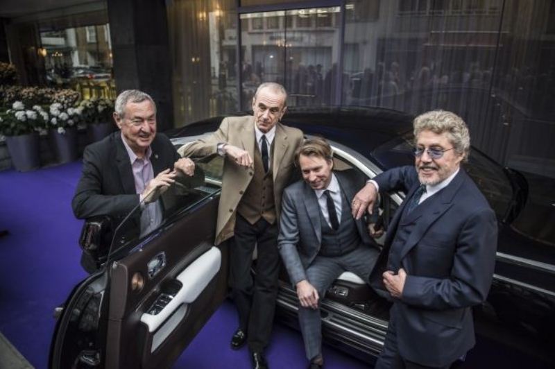 Rolls-Royce представит девять коллекционных Wraith от легенд британской музыки