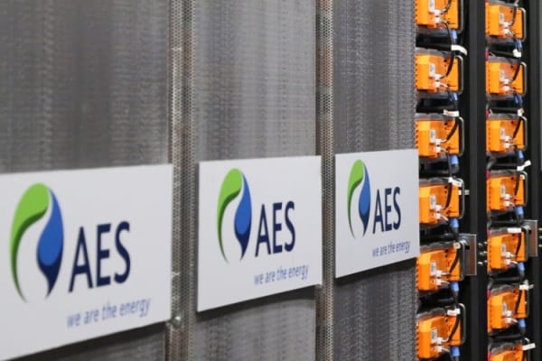 AES подписала соглашение о продаже тепловых станций компании супруги миллионера Идрисова
