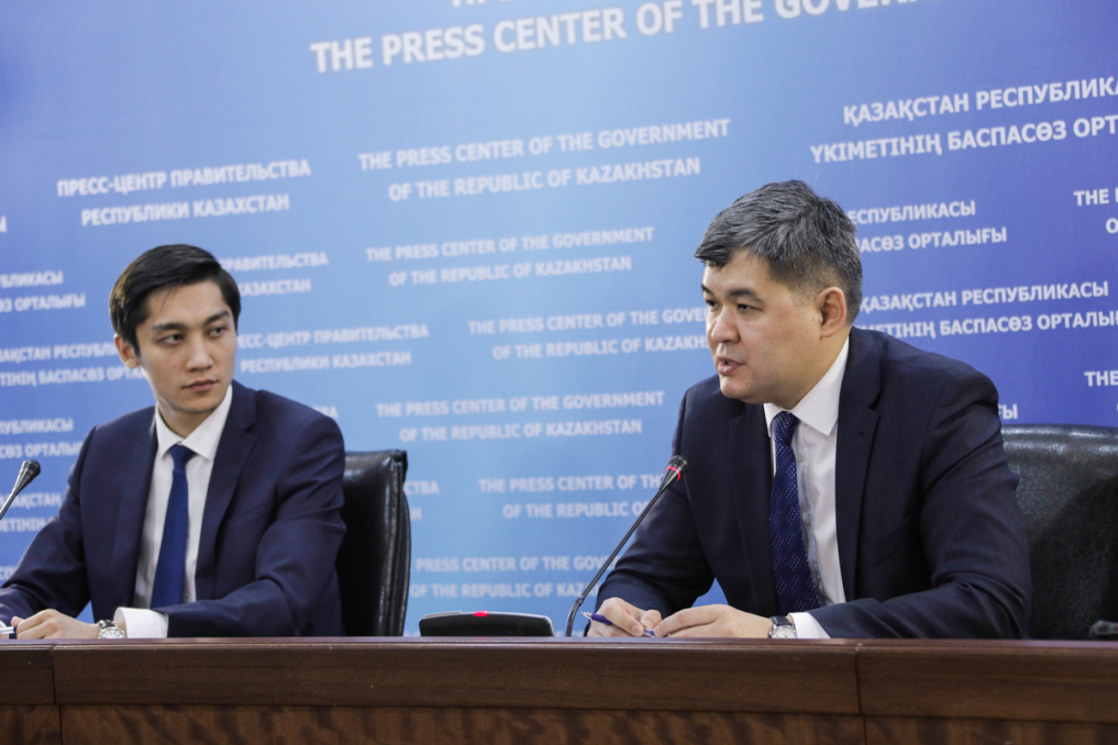 Минздрав планирует закрепить предельные цены на все лекарства с 2018 года