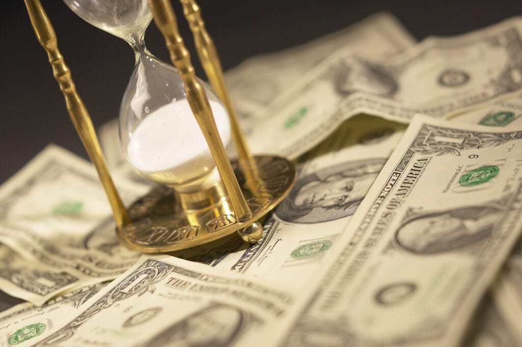 Долг Казахстана перед международными финансовыми институтами за год вырос на 9%