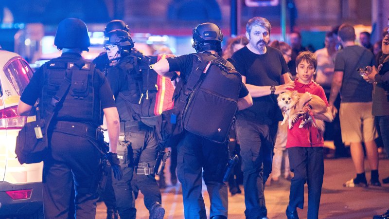 По данным полиции, взрыв в Манчестере устроил смертник