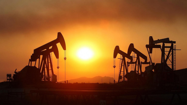 Добыча нефти ОПЕК в мае выросла впервые в этом году