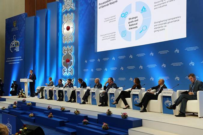 Около 800 предприятий страны будут переданы в частные руки