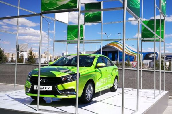«АЗИЯ АВТО» презентовала электрическую версию седана LADA Vesta