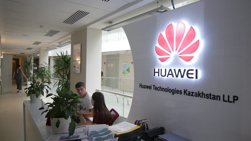 Huawei планирует потеснить Samsung и Apple на рынке мобильных устройств