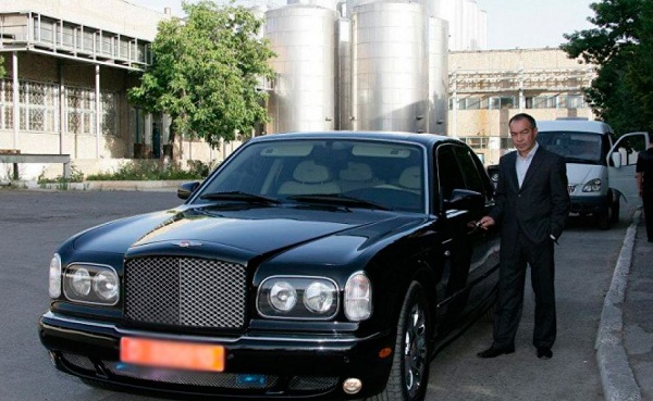 Автомобили Тохтара Тулешова выставлены на торги