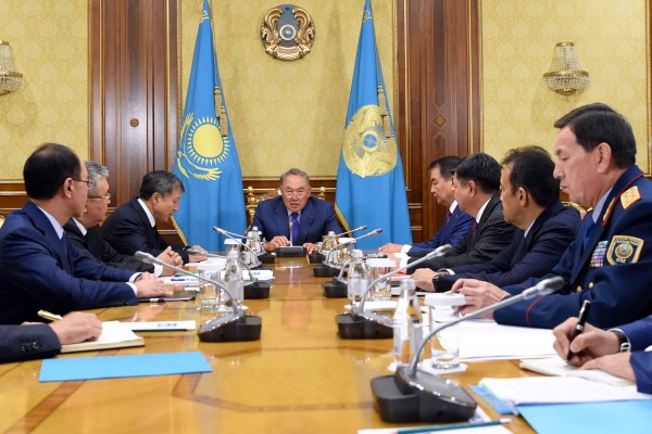 Нурсултан Назарбаев дал ряд поручений силовым структурам РК