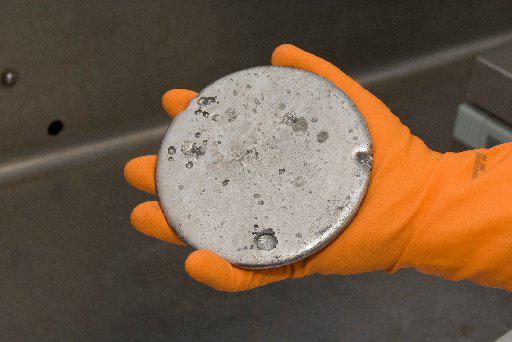 Россия вернет Казахстану часть оружейного урана