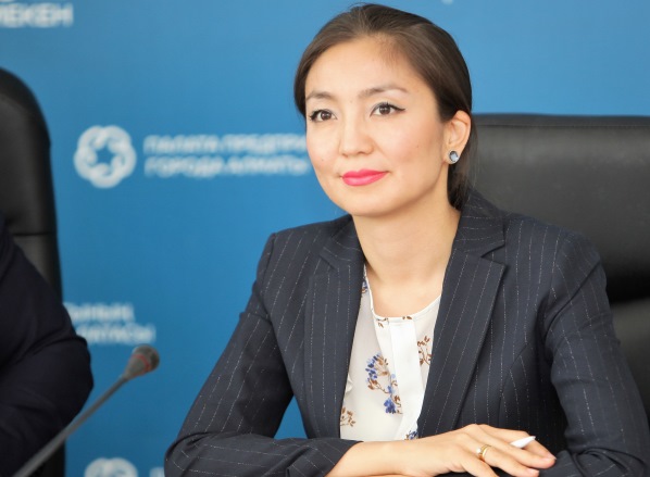 Айнур Айыпханова: «Даже государственные клиники должны иметь стимул для эффективной работы»
