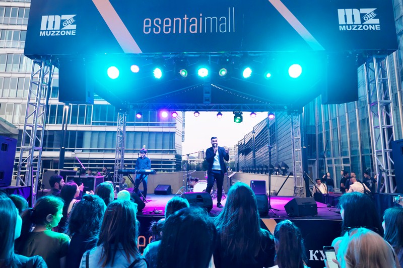 Музыкальное лето с Esentai Mall