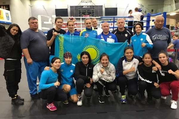 Девушки-боксеры из Казахстана завоевали 6 медалей в Польше