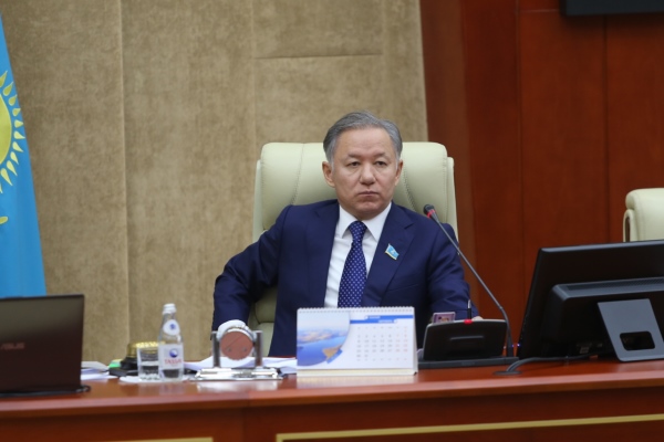 Депутаты: на что АО НУХ «Байтерек» потратит 52 млрд тенге?