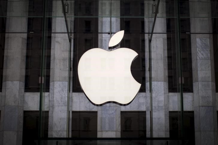 Выручка Apple выросла на 12%