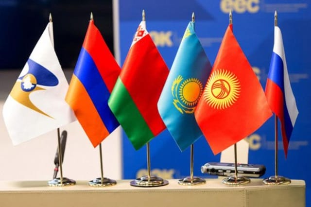 ЕЭК установила правила таможенного транзита через третьи страны