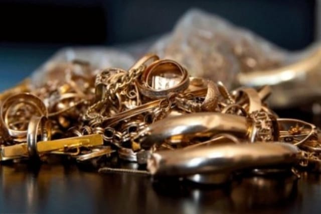 В ЮКО прикрыли продажу некачественных ювелирных изделий из Кыргызстана