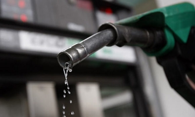 В Казахстане выпуск бензина вырос на 7,1% за 10 месяцев 2017 года