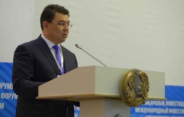 В Казахстане хотят создать резерв бензина, дизтоплива и авиакеросина