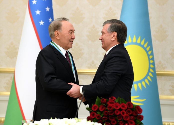 Өзбекстан Президенті Нұрсұлтан Назарбаевты туған күнімен құттықтады